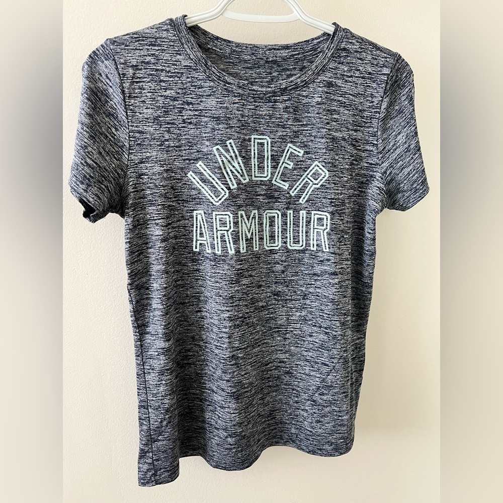 Under Armour Women's T-Shirt size Sm